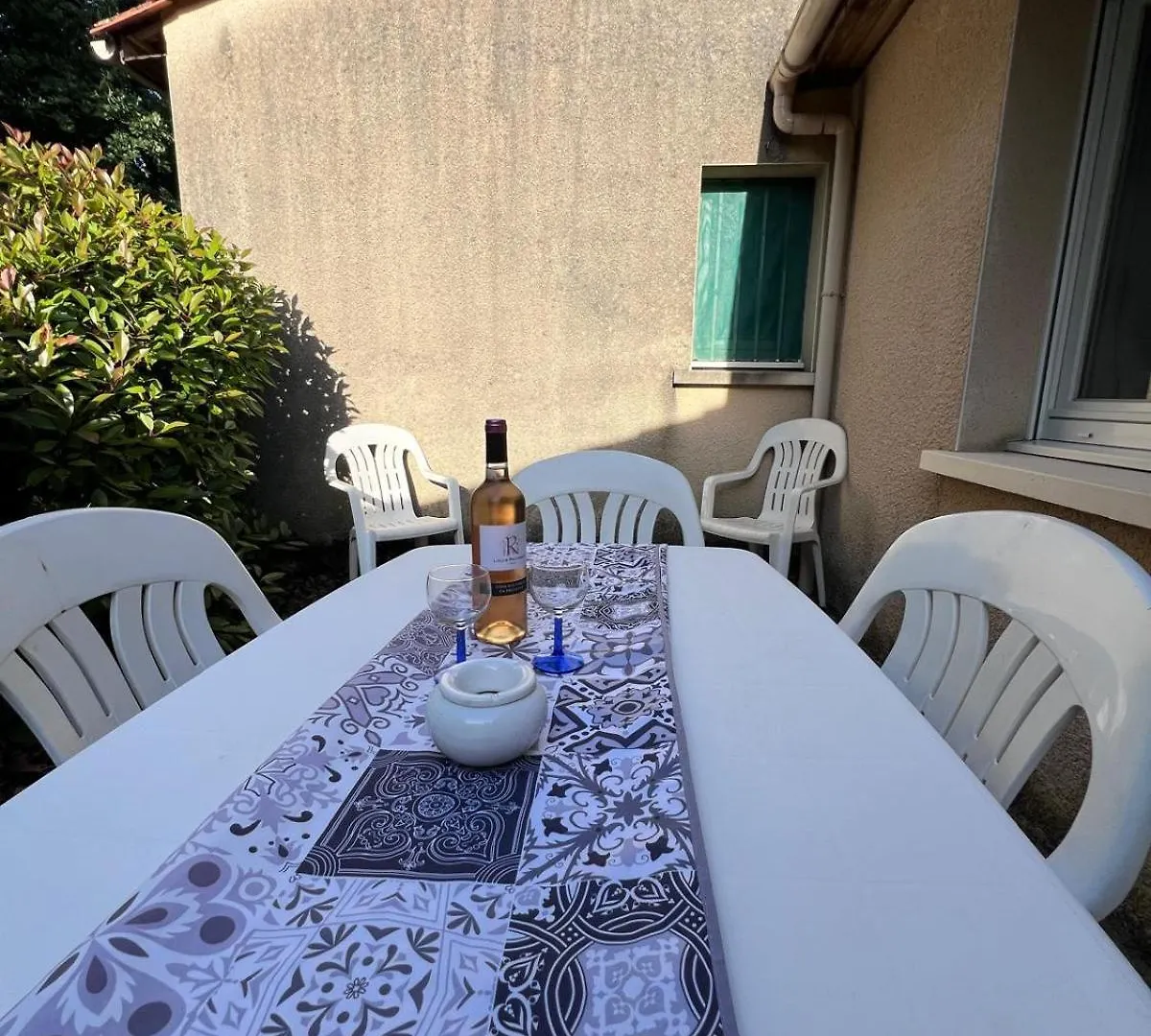 Les Caselas Gramat 0*,  France