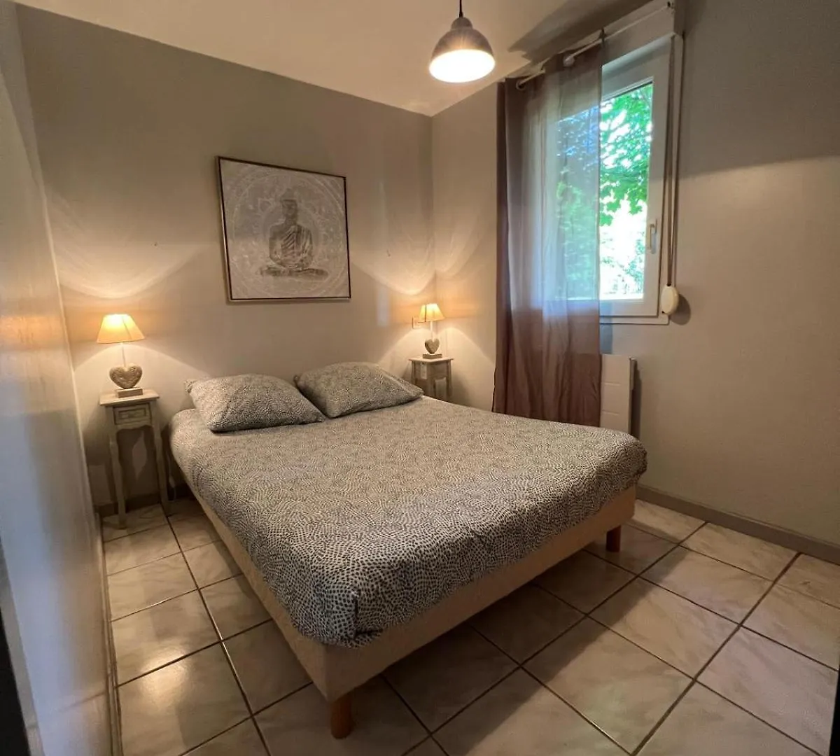 Les Caselas Gramat 0*,